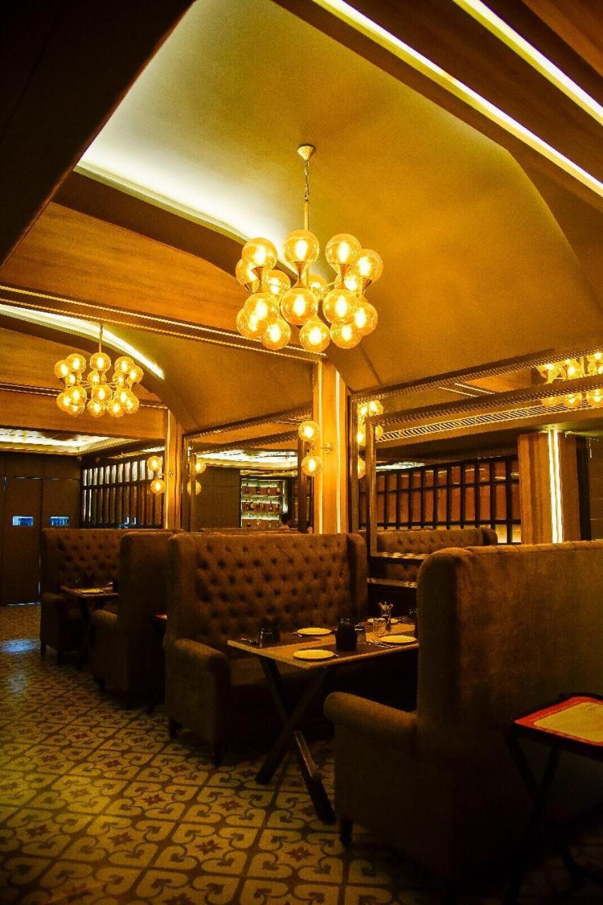 Dng The Grand Hotel กานปูร์ ภายนอก รูปภาพ