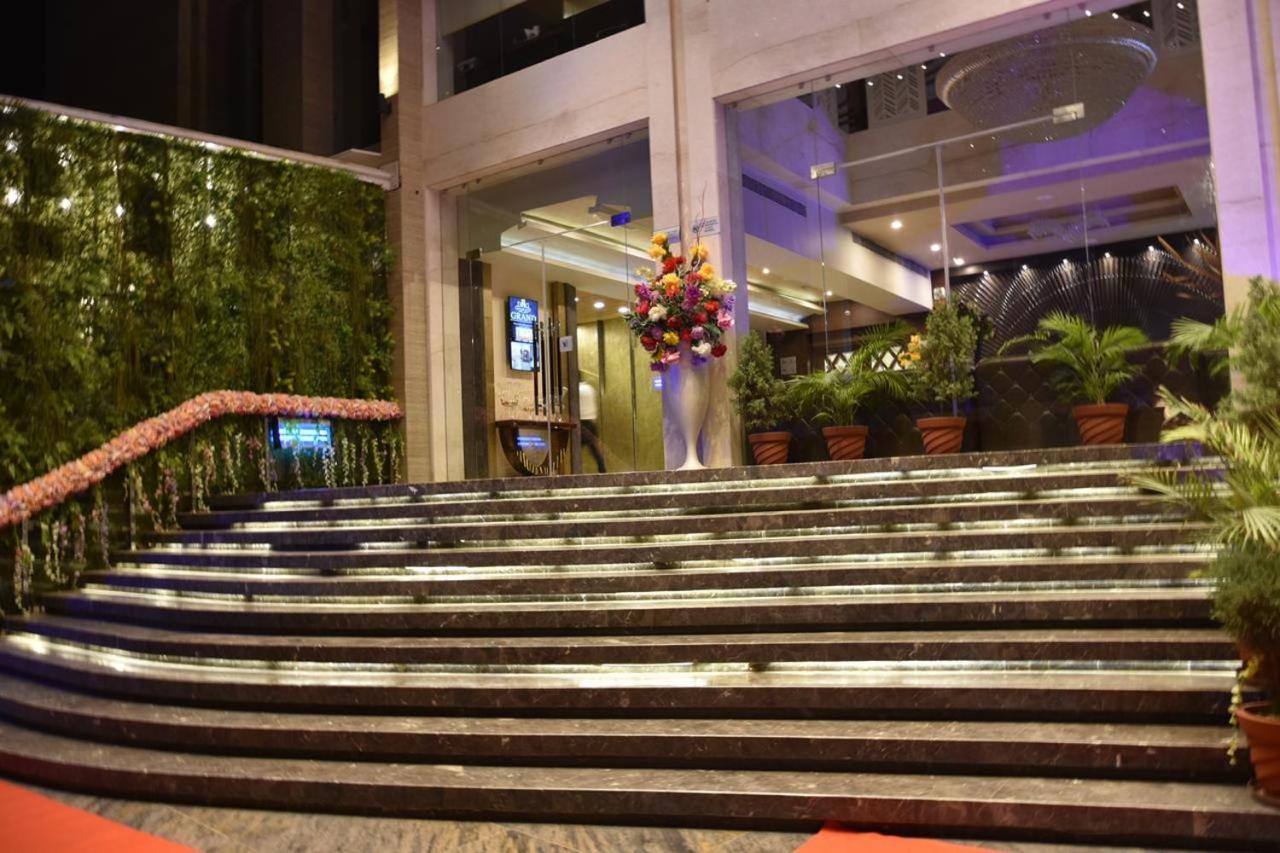 Dng The Grand Hotel กานปูร์ ภายนอก รูปภาพ